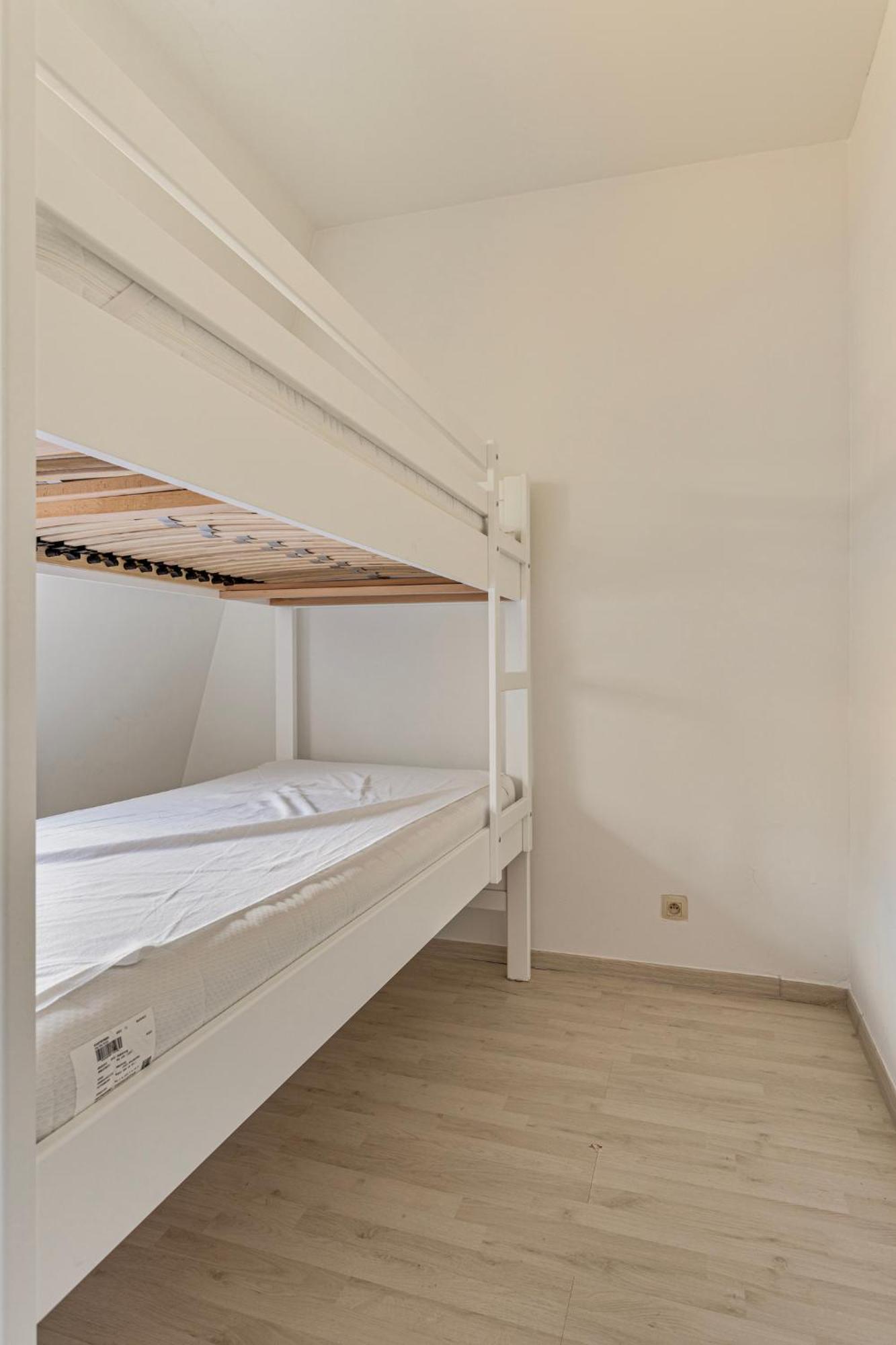 Appartement Penthouse Duplex Met Groot Terras Dichtbij Zee. *